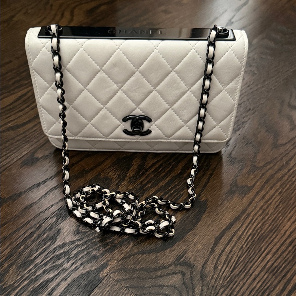 CHANEL White Quilted Wallet on Chain with Black Hardware